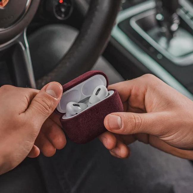 Alcantara Case - AirPods (3rd generation) - Red - Alcanside