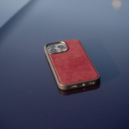 iPhone 13 - Alcantara Back Cover - Wine Red